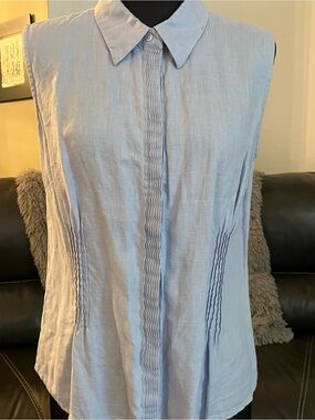 Willi Smith Light Blue Sleeveless Linen Pintuck Blouse